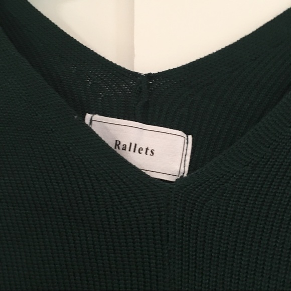 Gorgeous hunter green crop sweater - Picture 4 of 5